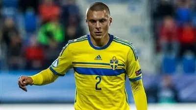 إبراهيموفيتش يؤكد جاهزية ليندلوف للانضمام لفريق كبير