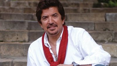 وليد توفيق يغني 