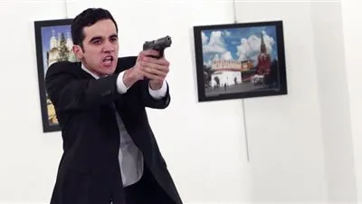 صحيفة أمريكية: العدالة تحققت باغتيال السفير الروسي بأنقرة