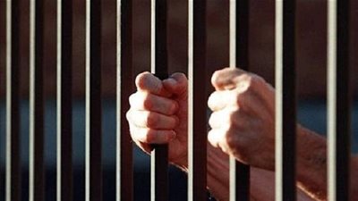 حبس موظف بالأزهر 5  سنوات وتغريمه 100 ألف جنيه 