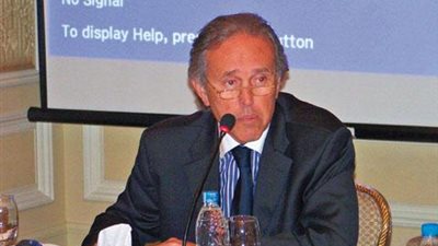 خبير اقتصادي: تحويلات المصريين بالخارج زادت 80% بعد التعويم