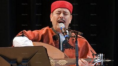 لطفي بوشناق يُشارك بأغنية في العرض المسرحي 