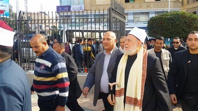 مفتي الجمهورية السابق في خطبة الجمعة: 