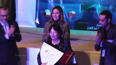 تكريم الفنانين المشاركين فى حفل إفتتاح مهرجان الحرية المسرحى بالإسكندرية (فيديو وصور)