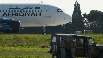 مالطا: الأسلحة المستخدمة في اختطاف الطائرة الليبية مزيفة