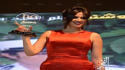 ياسمين عبد العزيز لـ