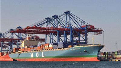 وصول 402 راكب لميناء سفاجا