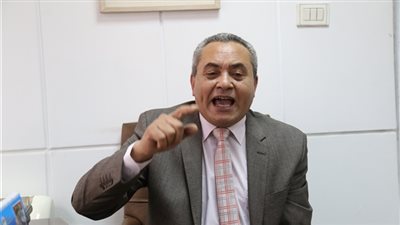 سيد خطاب يوجه بسرعة إنشاء قصر ثقافة بني مزار