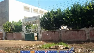 مياه الأمطار والصرف تحاصر 