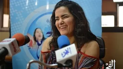 عالم فلكي يتوقع مرض سما المصري وطلاق محمد رمضان في 2017