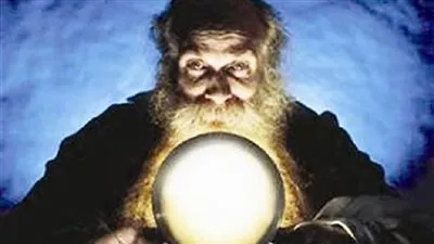 فلكي يتنبأ مصير 10 مشاهير في 2017: أمراض تهدد حياة 