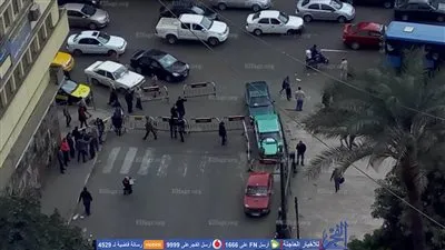 قوات الأمن تغلق محيط 