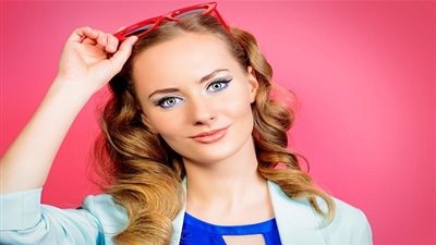 6 خطوات أساسية لتطبيق الآيلاينر الملوّن بطريقة مثالية