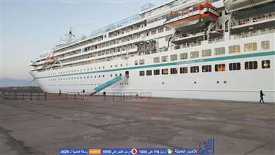 وصول 500 سائح من جنسيات مختلفة لميناء شرم الشيخ البحري (صور وفيديو)