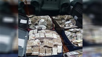 ننشر صور أسطورة الرشوة..  