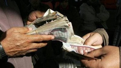 أستاذ قانون: الأموال المضبوطة مع 