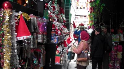 الدولار يضرب سوق 