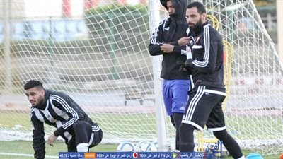سر استبعاد حارس الزمالك من قائمة مباراة القمة