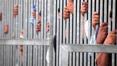 أحكام بالسجن بحق متظاهري 