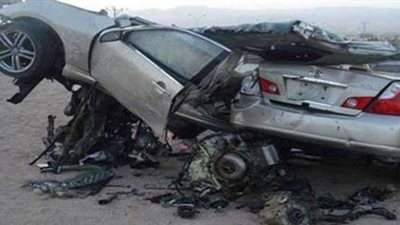 مصرع وإصابة 7 أشخاص في انقلاب سيارة بطريق 