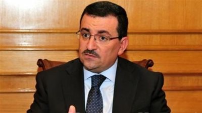 أسامة هيكل: بعض المعترضين على قانون الإعلام شاركوا في كتابة الدستور