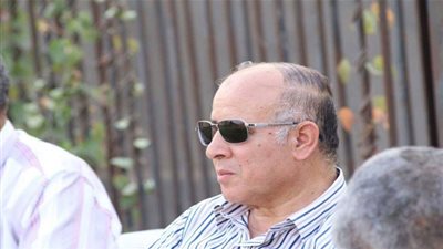 رئيس نادي بنها يضع تصور لبناء مول وفندق جديد