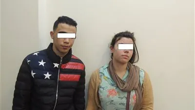 ضبط عاطل وعاملة لإتجارهما في المخدرات بالنزهة