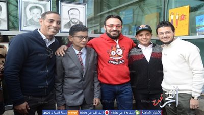افتتاح معرض فني لمرضى 57357 بحضور بيبو و أحمد يونس ومصطفى عاطف (فيديو وصور)