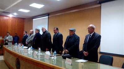 تاريخ الطب علم صناعة المستقبل بجامعة قناة السويس (صور)