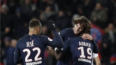  باريس سان جيرمان يتخلص من نجومه