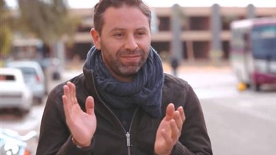 حازم إمام: أحلم بقمة بعيدة عن التعصب