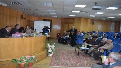 توصيل الخدمة لـ 9 محطات للصرف الصحي بالمنيا خلال 2016