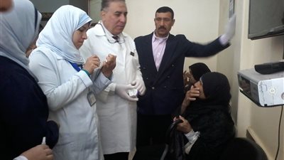 قافلة طبية مجانية للكشف الطبي علي نزلاء دار المسنين ببنها (صور)