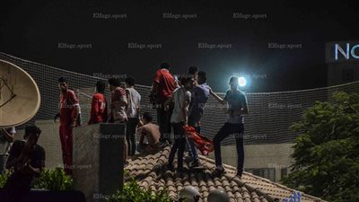 تكثيف أمني أمام مقر النادي الأهلي بـ