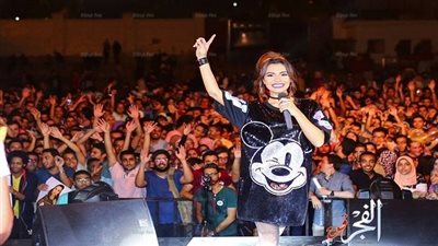 عاجل.. سلطات الإحتلال تحتجز كارمن سليمان داخل معبر الكرامة الأردني