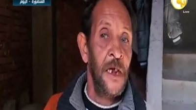 ناجي من انهيار عقار المنصورة: 