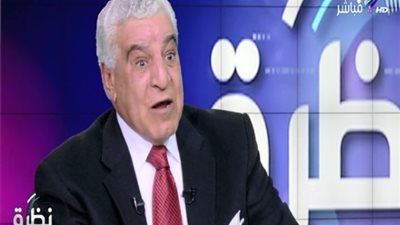 زاهي حواس: 