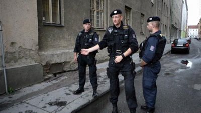 الشرطة التشيكية تقتل شخصا هدد بتفجير طائرة ركاب