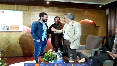 تقارير تونسية تكشف سر صورة 