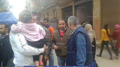 توزيع طن ونصف من السكر على أهالي المنتزة تفعيلًا لمبادرة علشانك يا اسكندراني (صور)