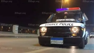 شاب يتجول بسيارة شرطة مزيفة في دمياط  (صور) 