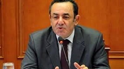 عمرو الشوبكي عن عضويته في 