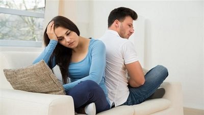 الصمت يهدد العلاقة الزوجية.. إليكم 6 حلول فعالة!