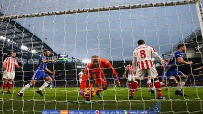 البريمير ليج: تشيلسي يحقق فوزا دراماتيكيا على ستوك سيتي ويواصل الصدارة.. وسط حزن رمضان صبحي