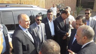  وزير الري يتفقد محطة الزنكلون البحثية في الشرقية