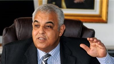 وزير الري الأسبق يصل إلى محكمة الجيزة لمحاكمته في إهدار المال العام 