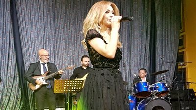 نوال الزغبي تُشعل الأردن في حفل رأس السنة (صور)