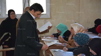 رئيس جامعة دمياط يتفقد اللجان في أول أيام الامتحانات  (صور)