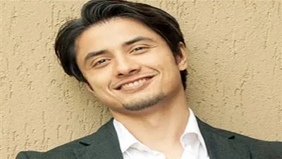 هكذا احتفل علي ظفر بالعام الجديد (صورة)