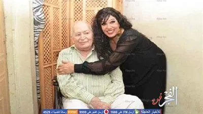 فيفي عبده تحتفل برأس السنة مع المخرج سمير خفاجي (فيديو)